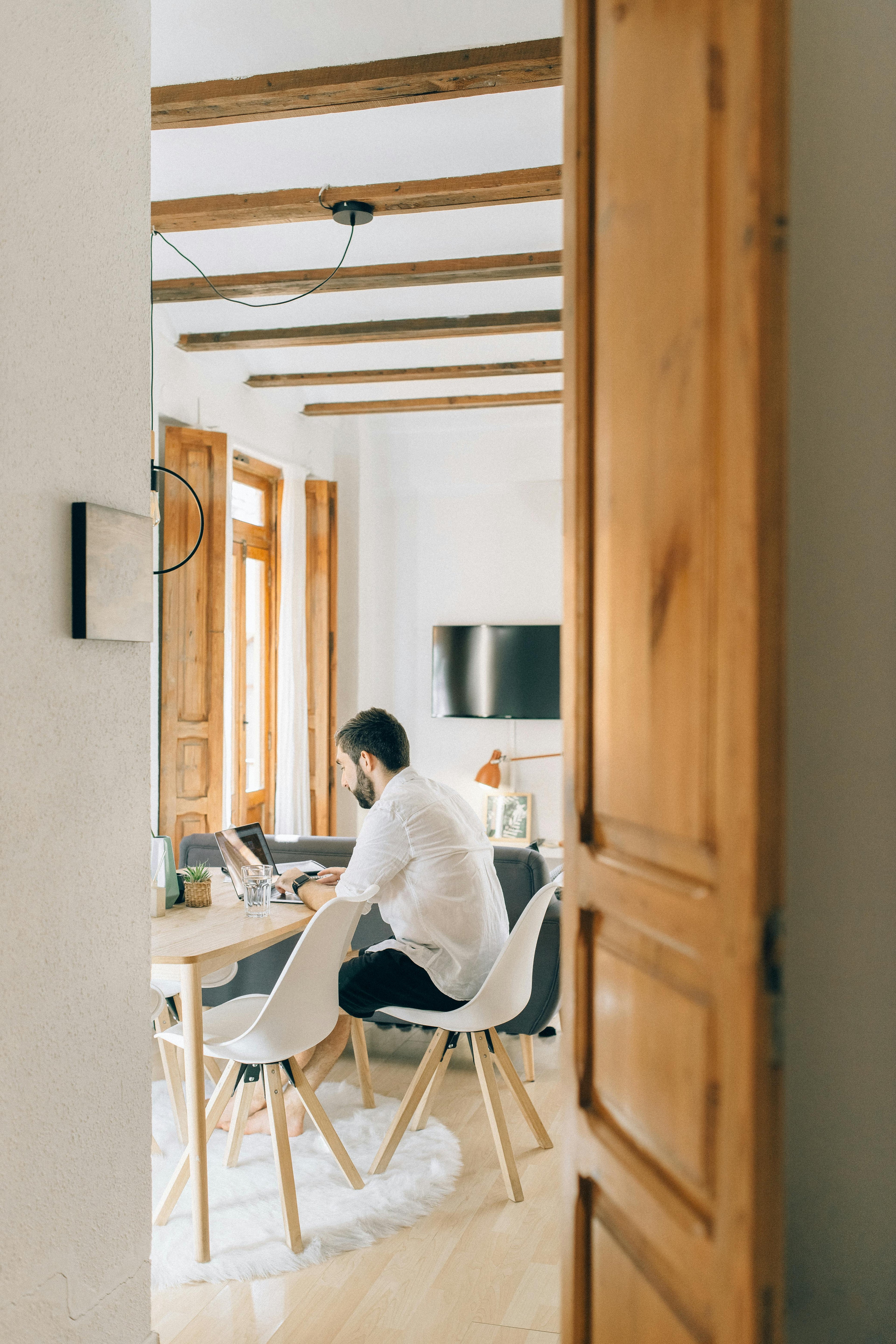 If You’re Still Debating WFH vs Office in 2026, You’re Already Behind